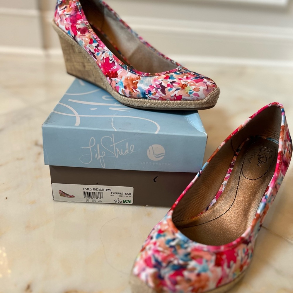 Life Stride Women's Pink Floral Wedge Shoes